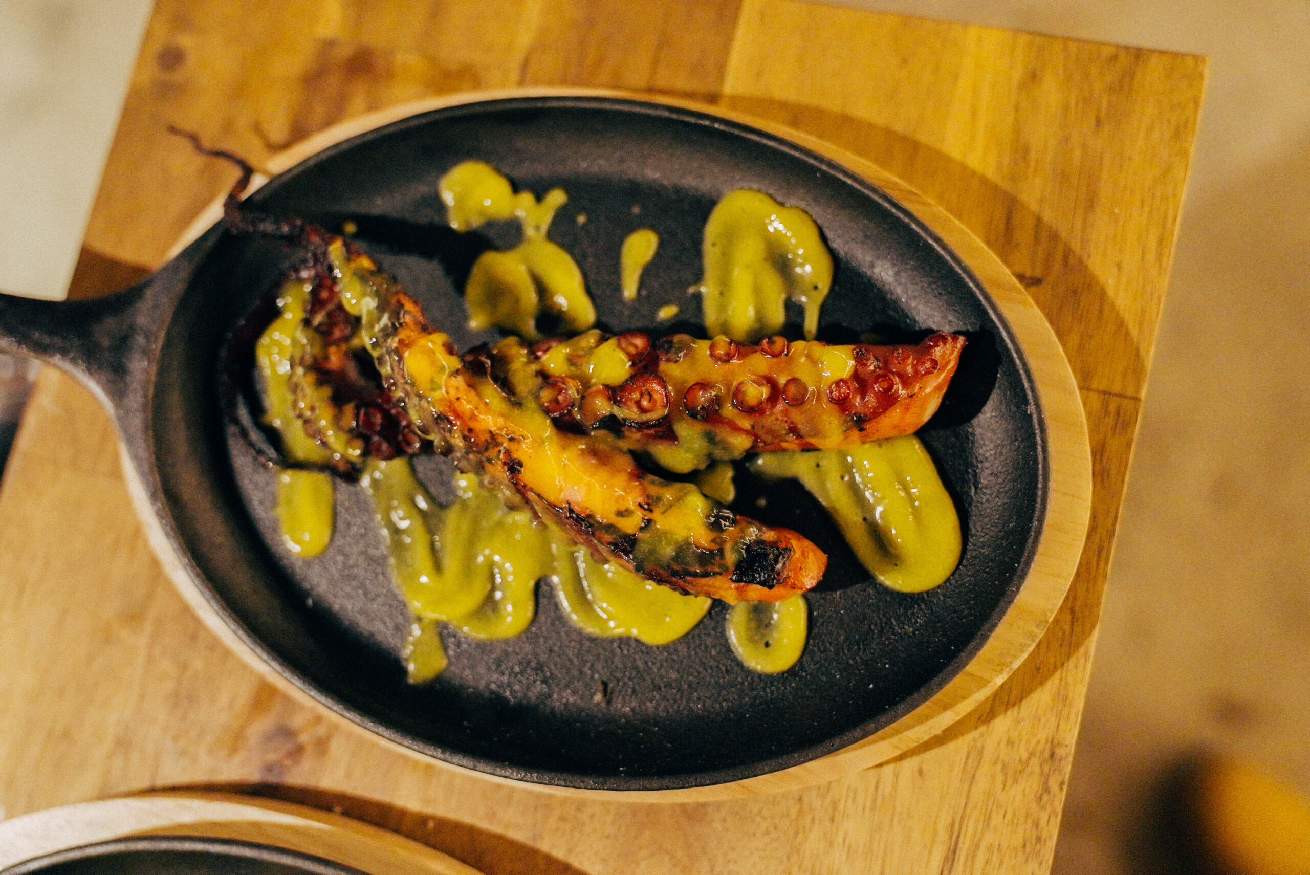 Plat cuisiné au feu de bois — La Bastide d'Aspremont